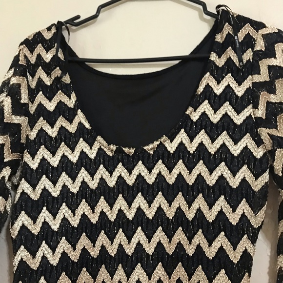 Gold and black chevron dress - Picture 3 of 3